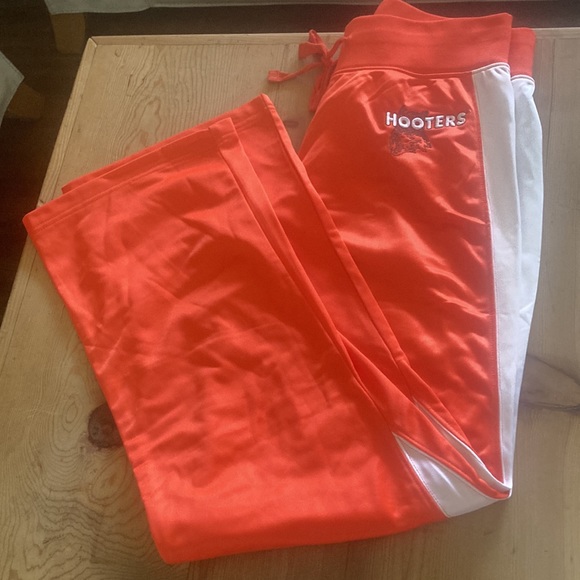 Original Hooters track pants Medium - Picture 2 of 4